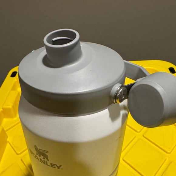 Stanley 64 oz Gray and White Insulated Bottle - Picture 4 of 5